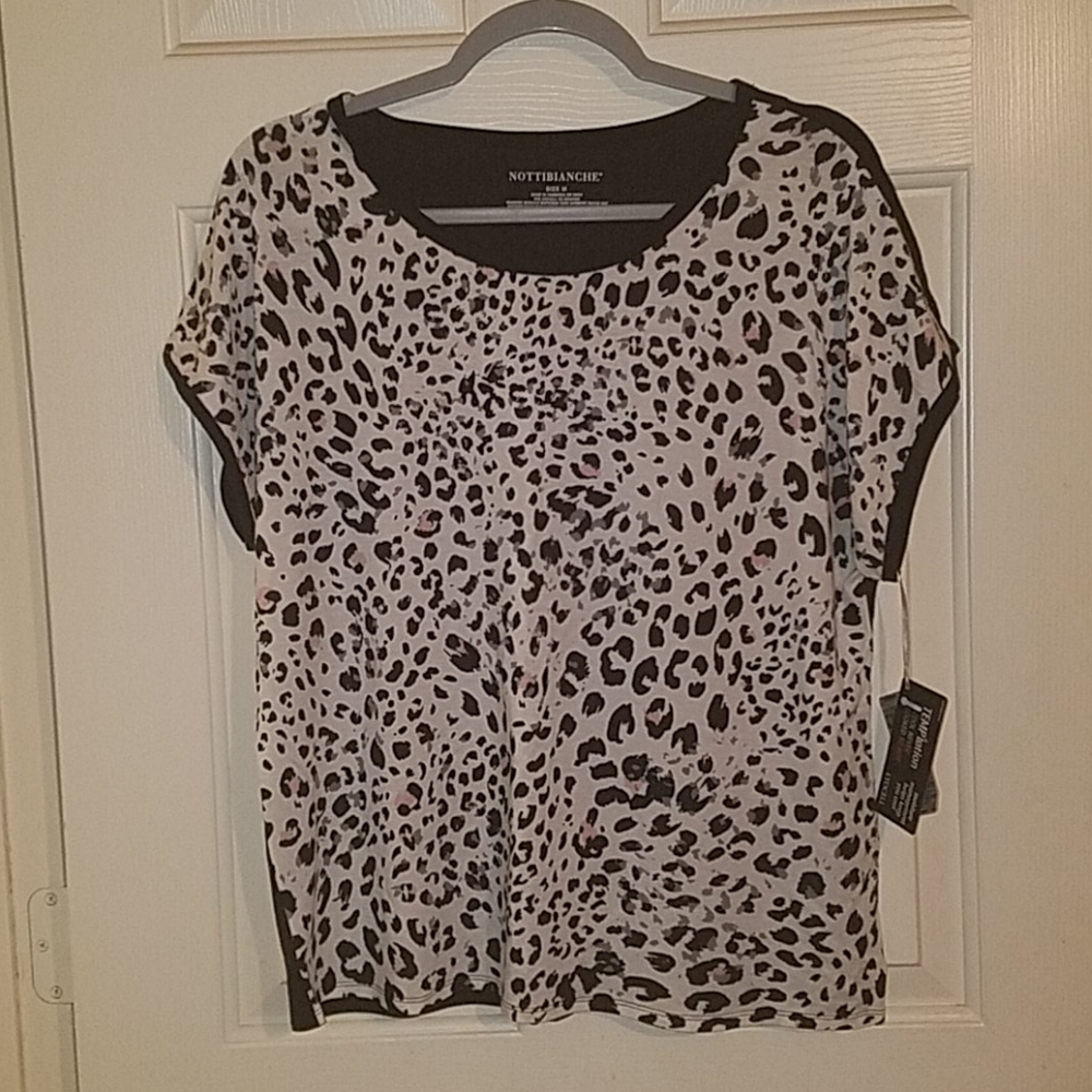 Nottibianche NWT Leopard Print Short Sleeve Top